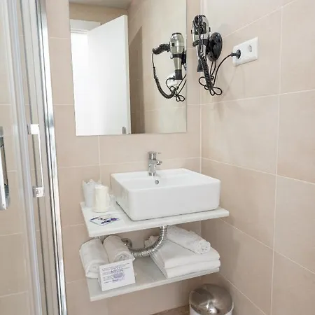 Hotel Romerito 2*